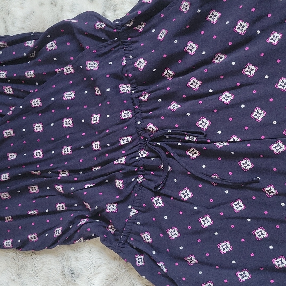 Patterned Romper - Picture 3 of 11